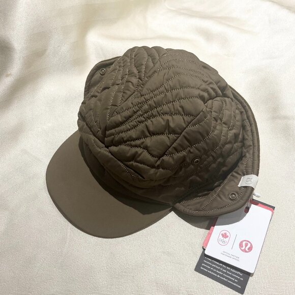 Lululemon Quilted Trapper Hat - Picture 4 of 9